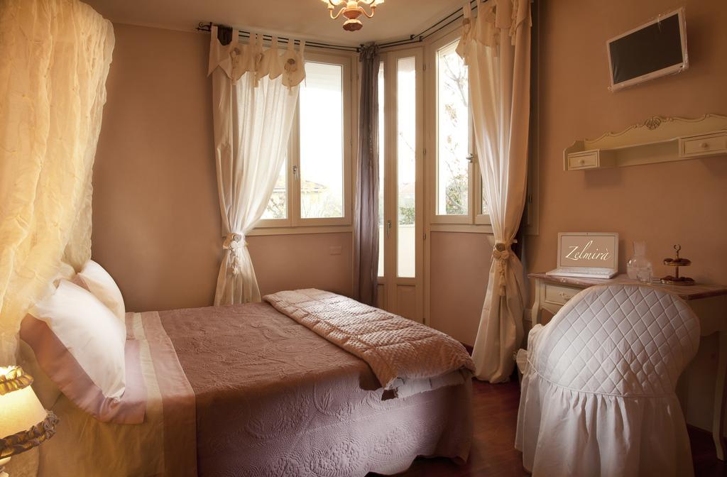 B&B Zelmira Римини Екстериор снимка