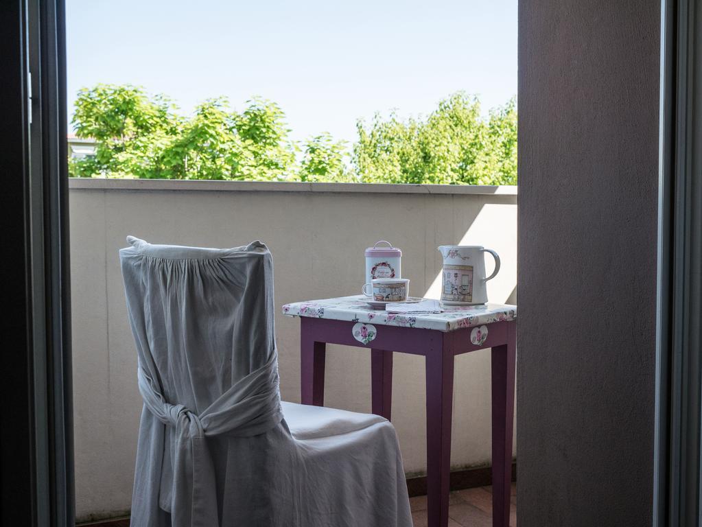 B&B Zelmira Римини Екстериор снимка